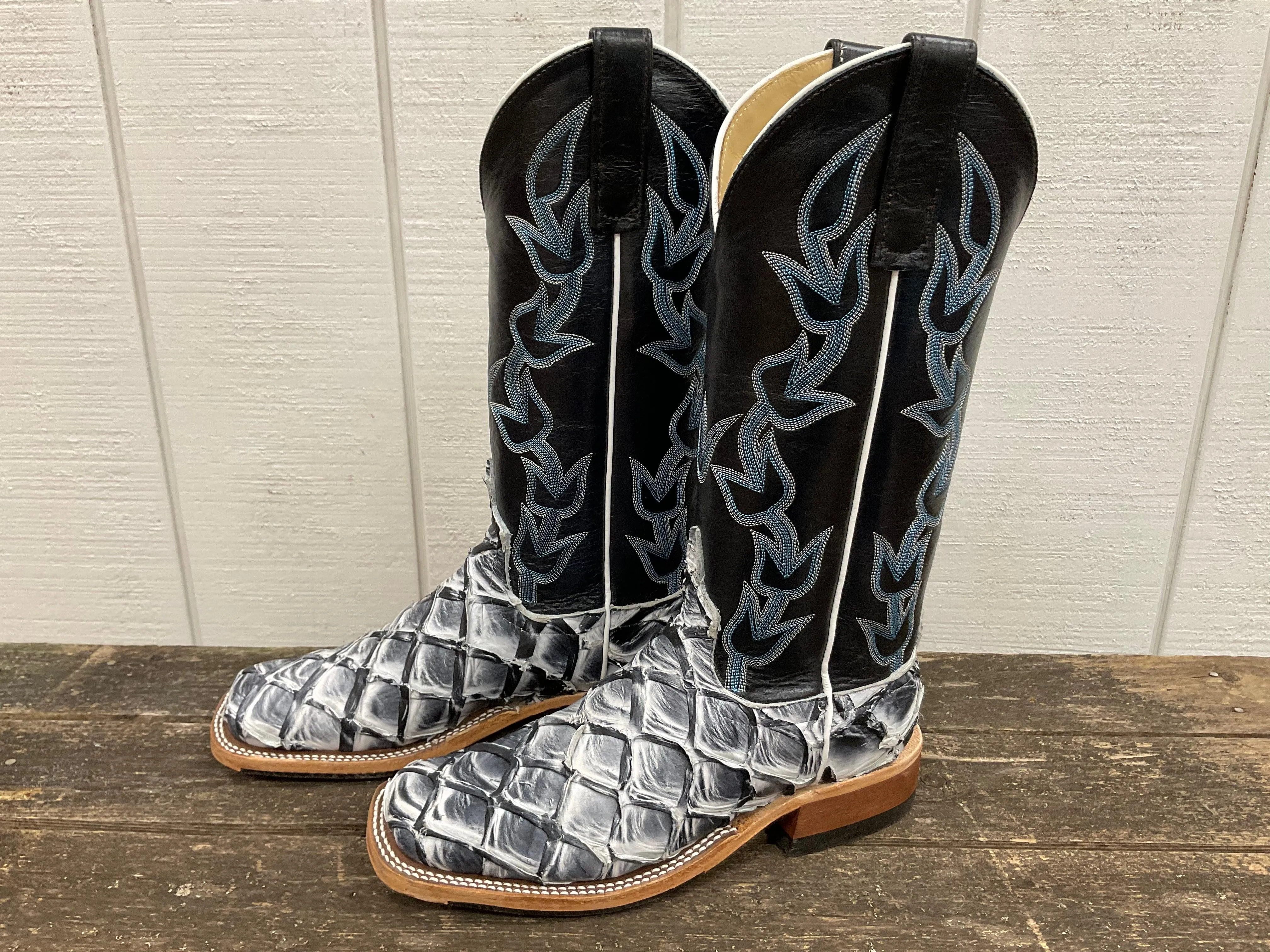 Anderson Bean Women's Ivory Eclipse Big Bass (Arapaima) & Carbon Blue Milan Cowgirl Boots 336977