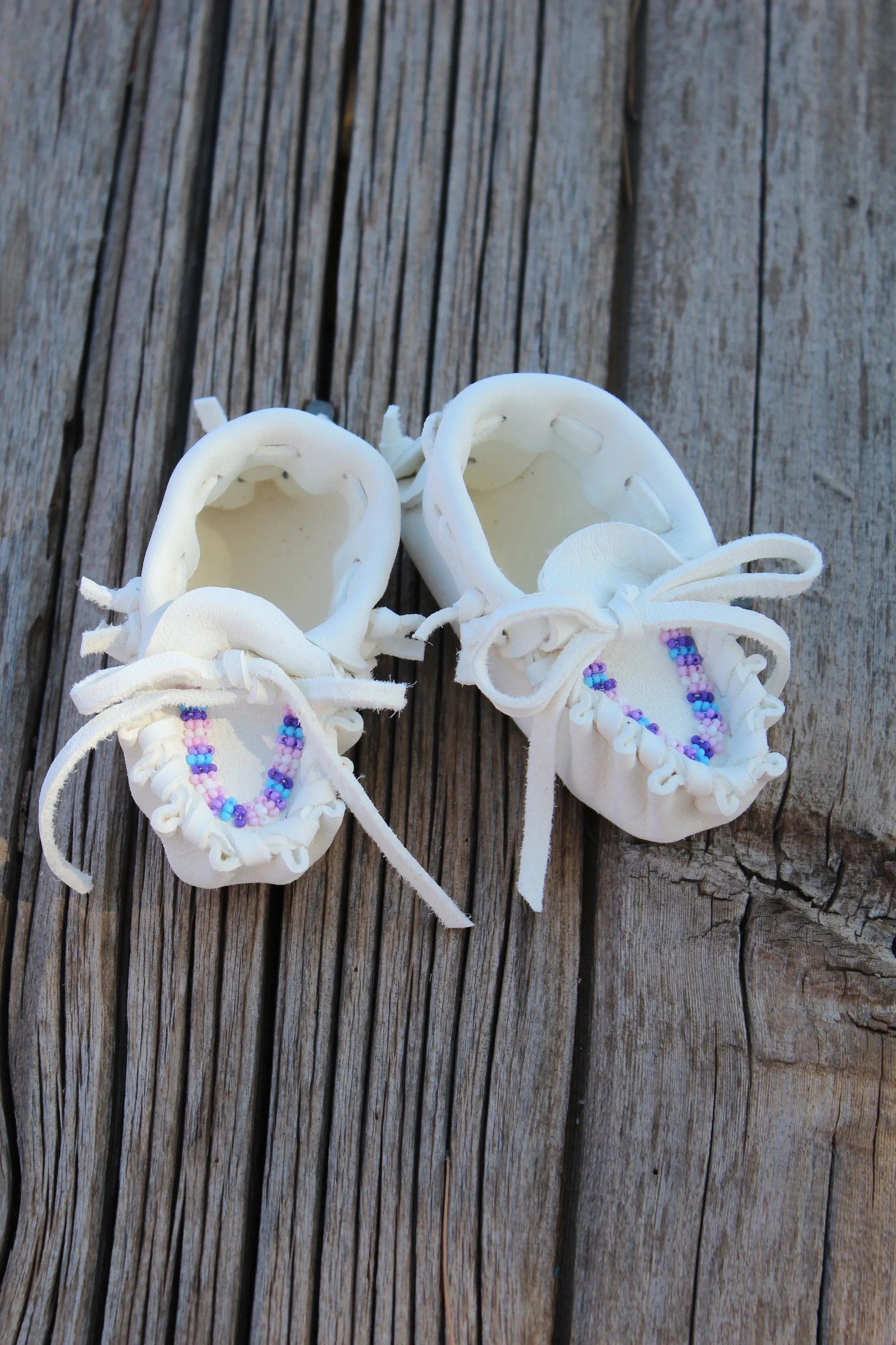 beaded baby moccasins, newborn baby moccasins