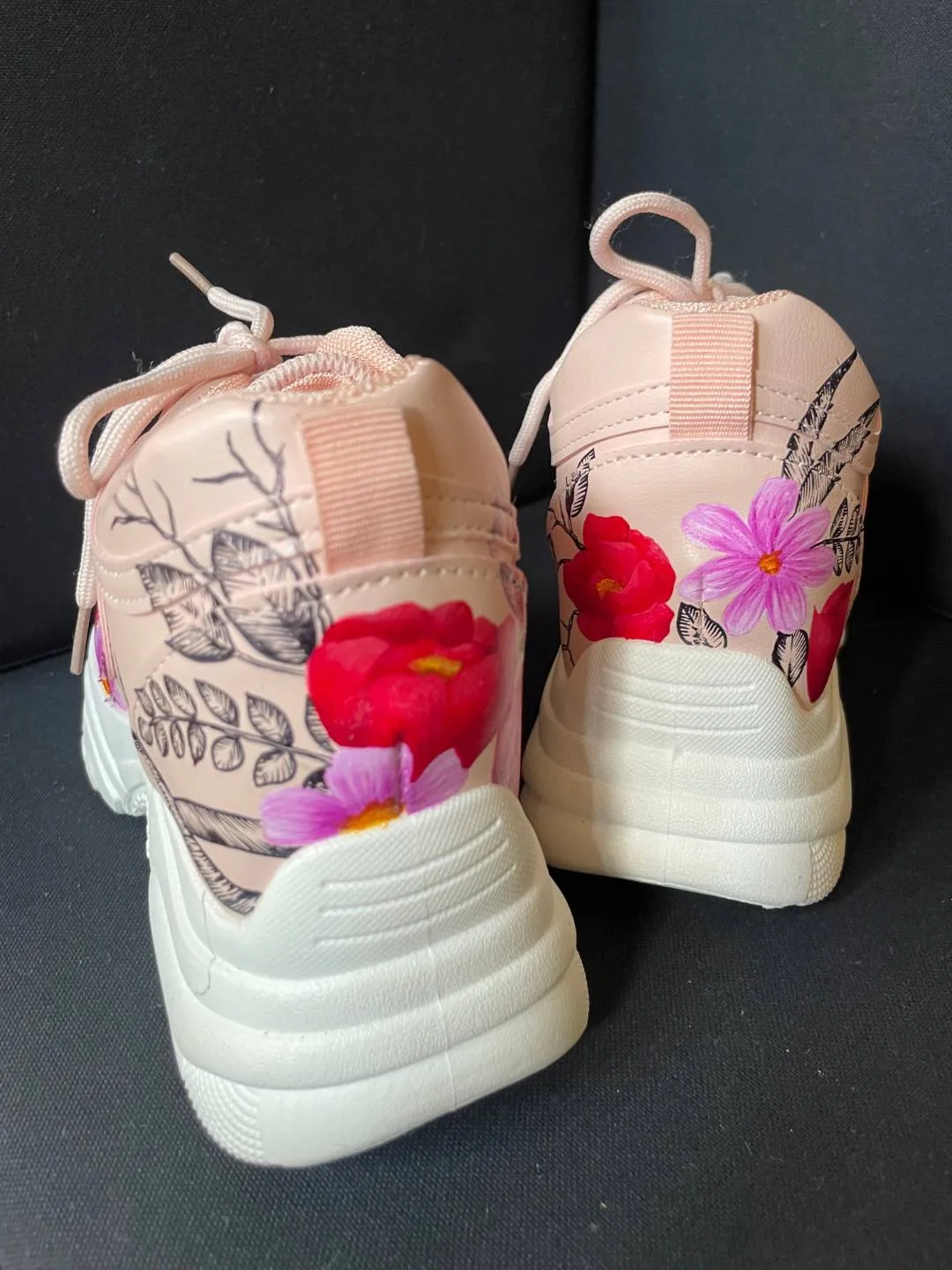 Best Seller Designer Artsy Kanvas Sneakers