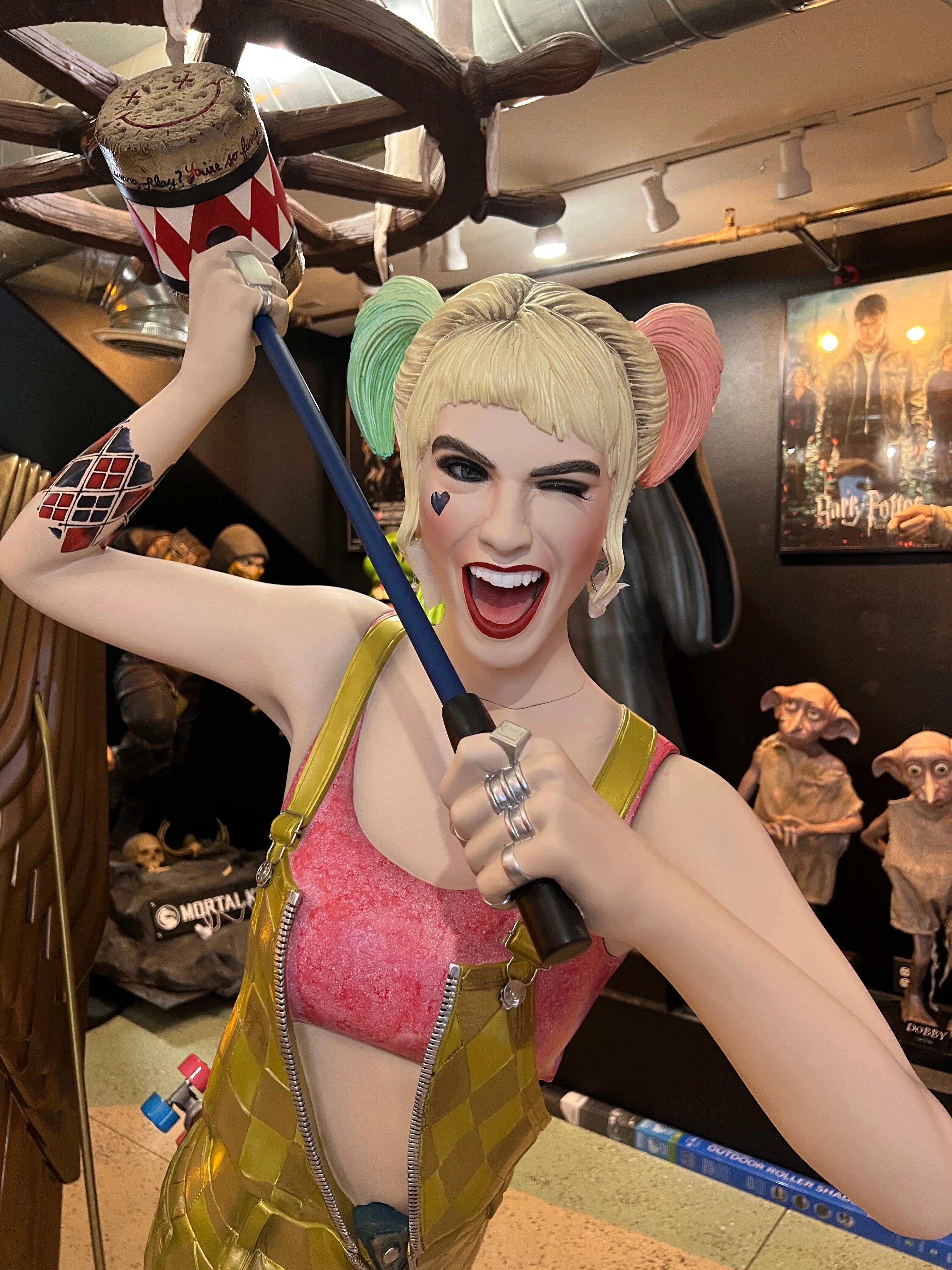 Birds of Prey Harley Quinn Life Size Statue