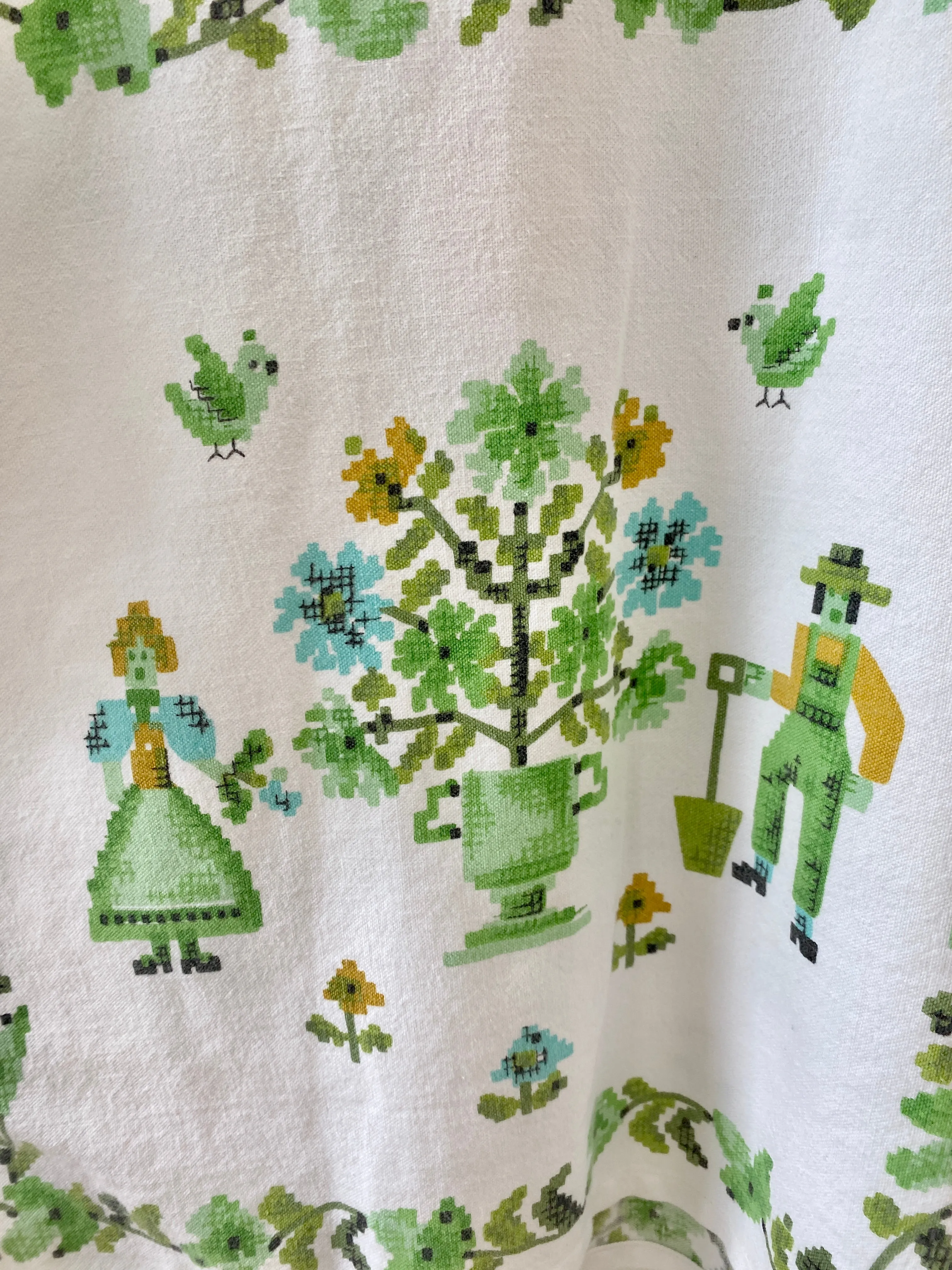 Green Gardeners Picnic Top