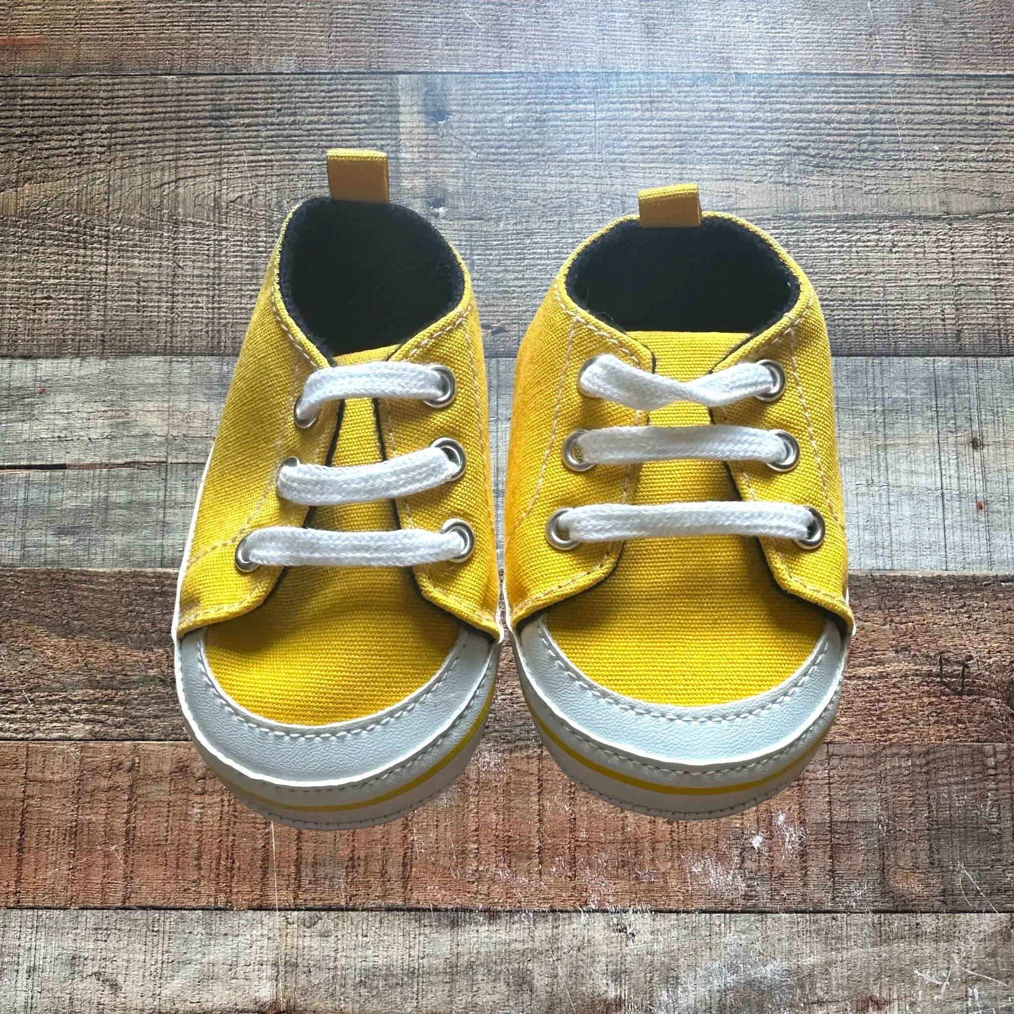 Hudson Baby Yellow Canvas Crib Shoes- Size 6-12M (Like New)