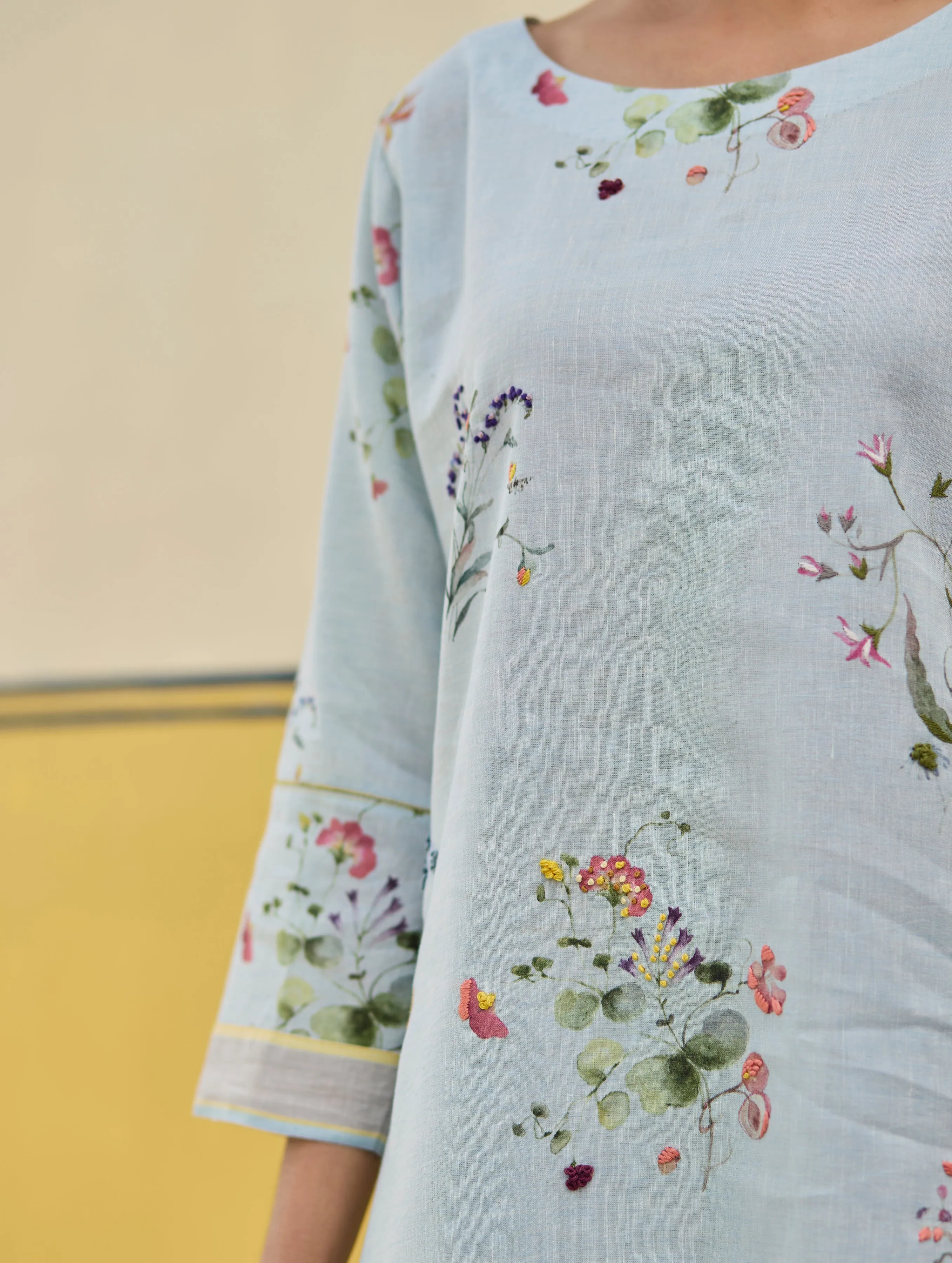 Kera Floral Hand-Embroidered Kurta - Sky