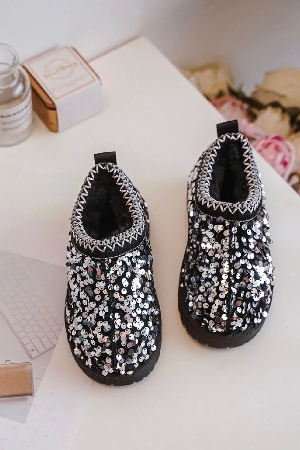 KIDS SEQUIN DETAIL FAUX FUR LINING SLIPPERS IN SILVER 31-36 SIZES