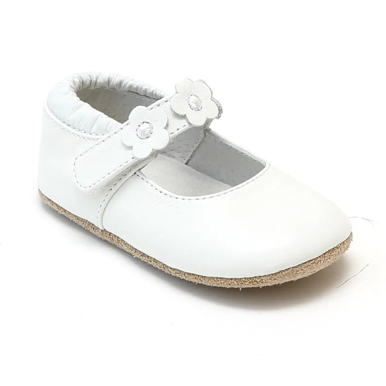 L'Amour Infant Girls White Flower Trio Mary Janes