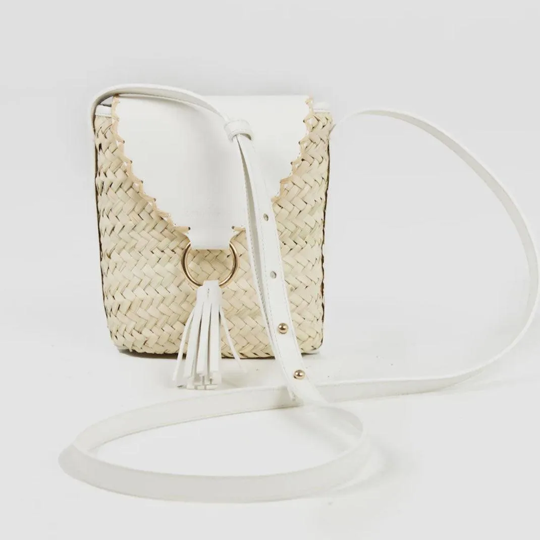 Lila Pouch | White