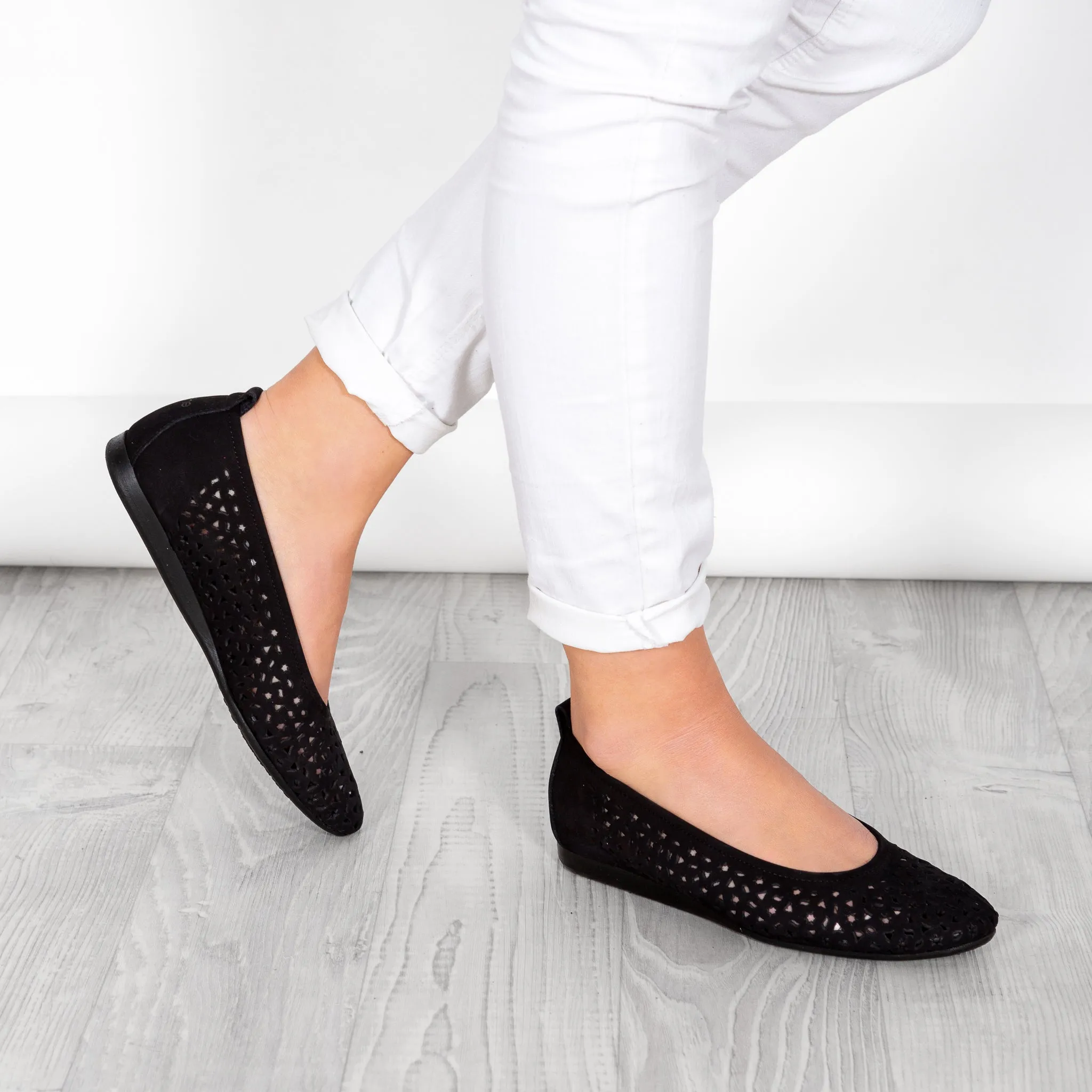 LILY Black Nubuck