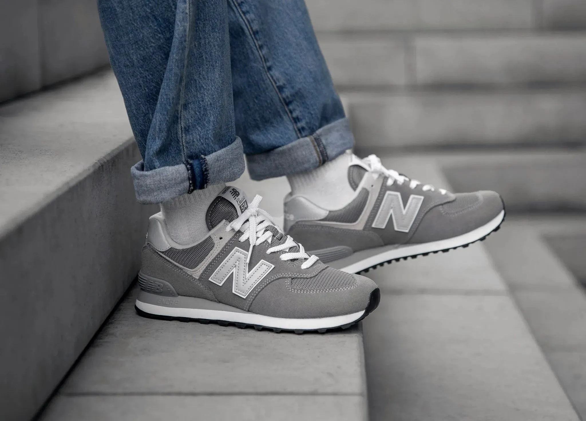 New Balance Men's 574 Classic Sneakers- Grey/White