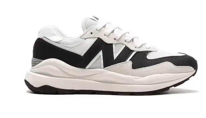 New Balance Women's 5740 Sneakers- Black/White