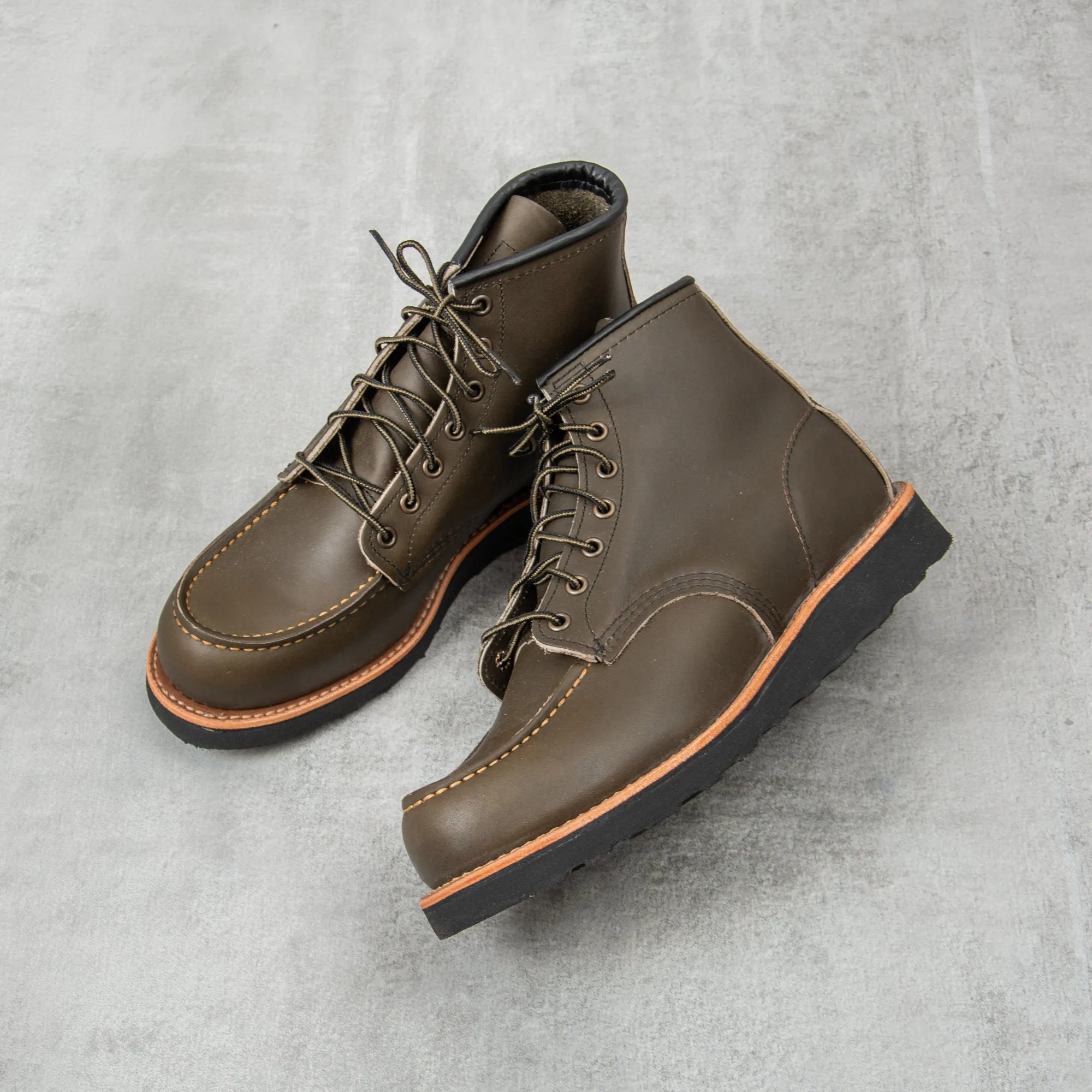 Red Wing Classic Moc Toe Boot 8828 - Alpine Portage