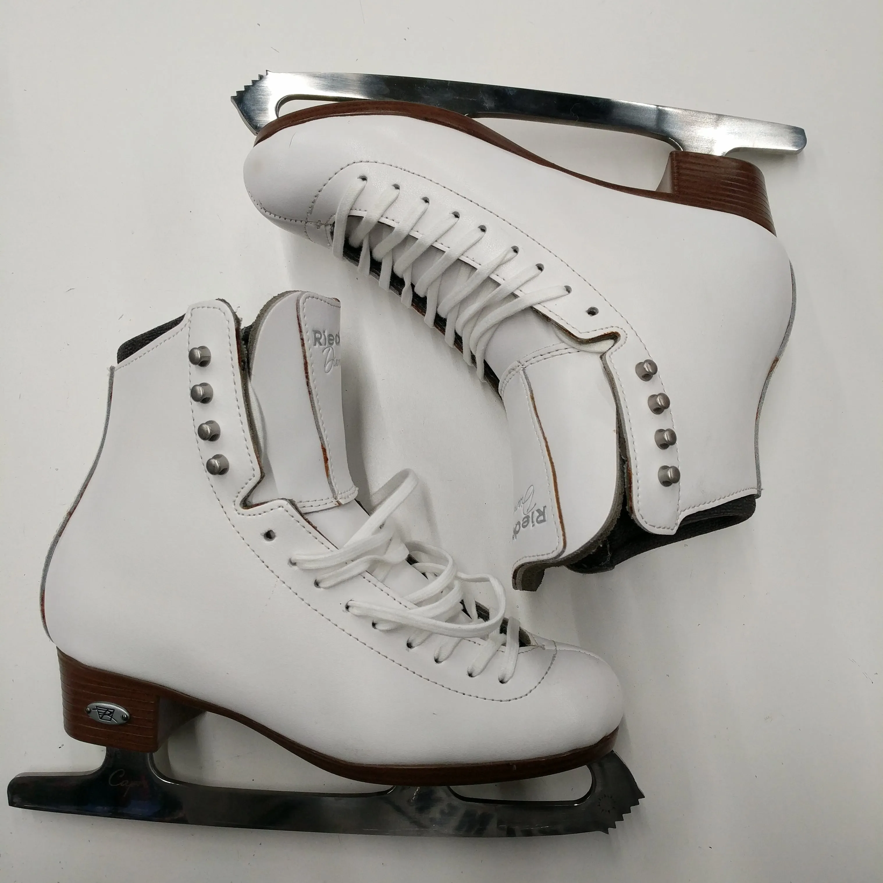 Slightly Used Riedell Diamond Size 4.5 Figure Skates