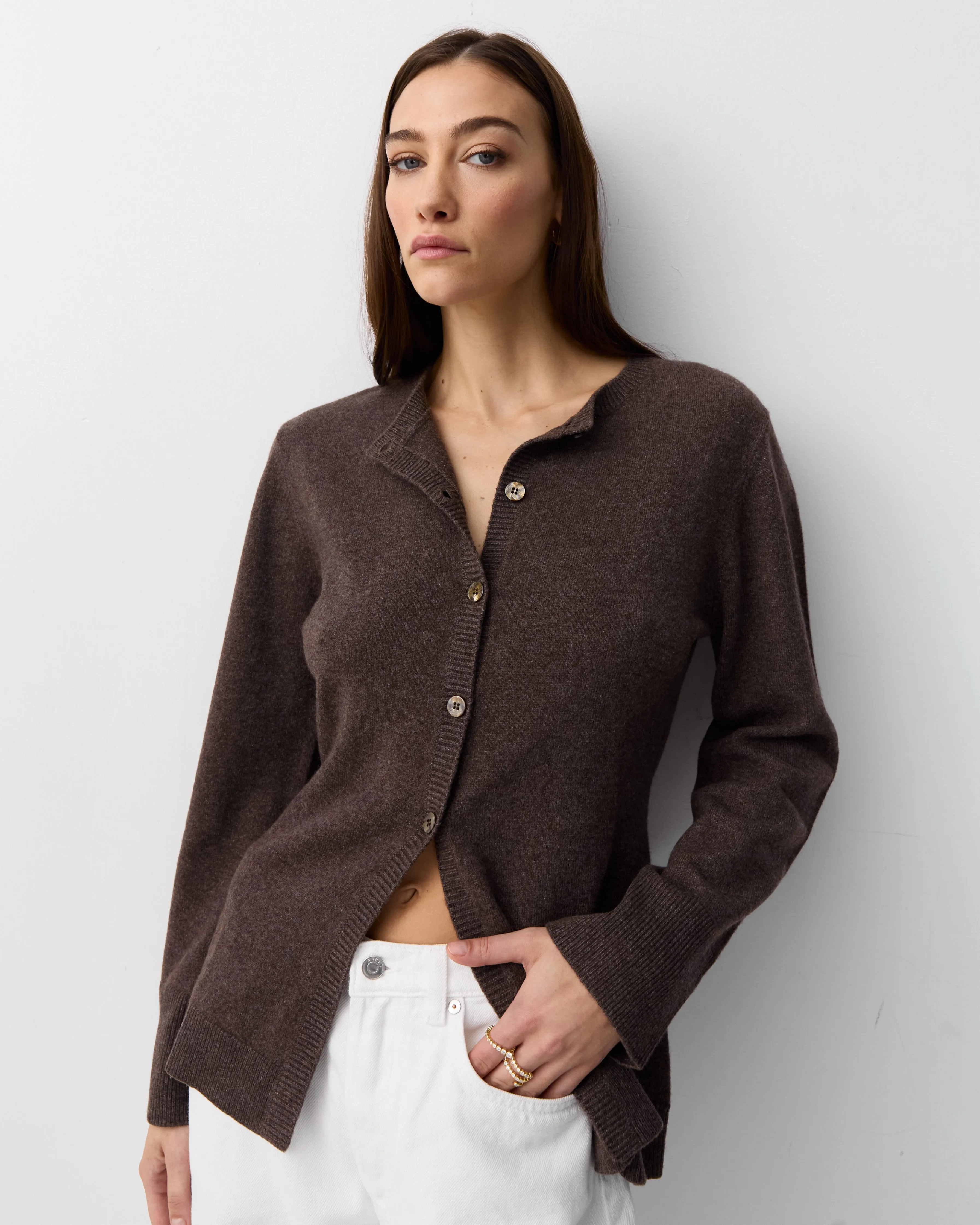 THE TAILORED CARDIGAN - CHESTNUT BROWN