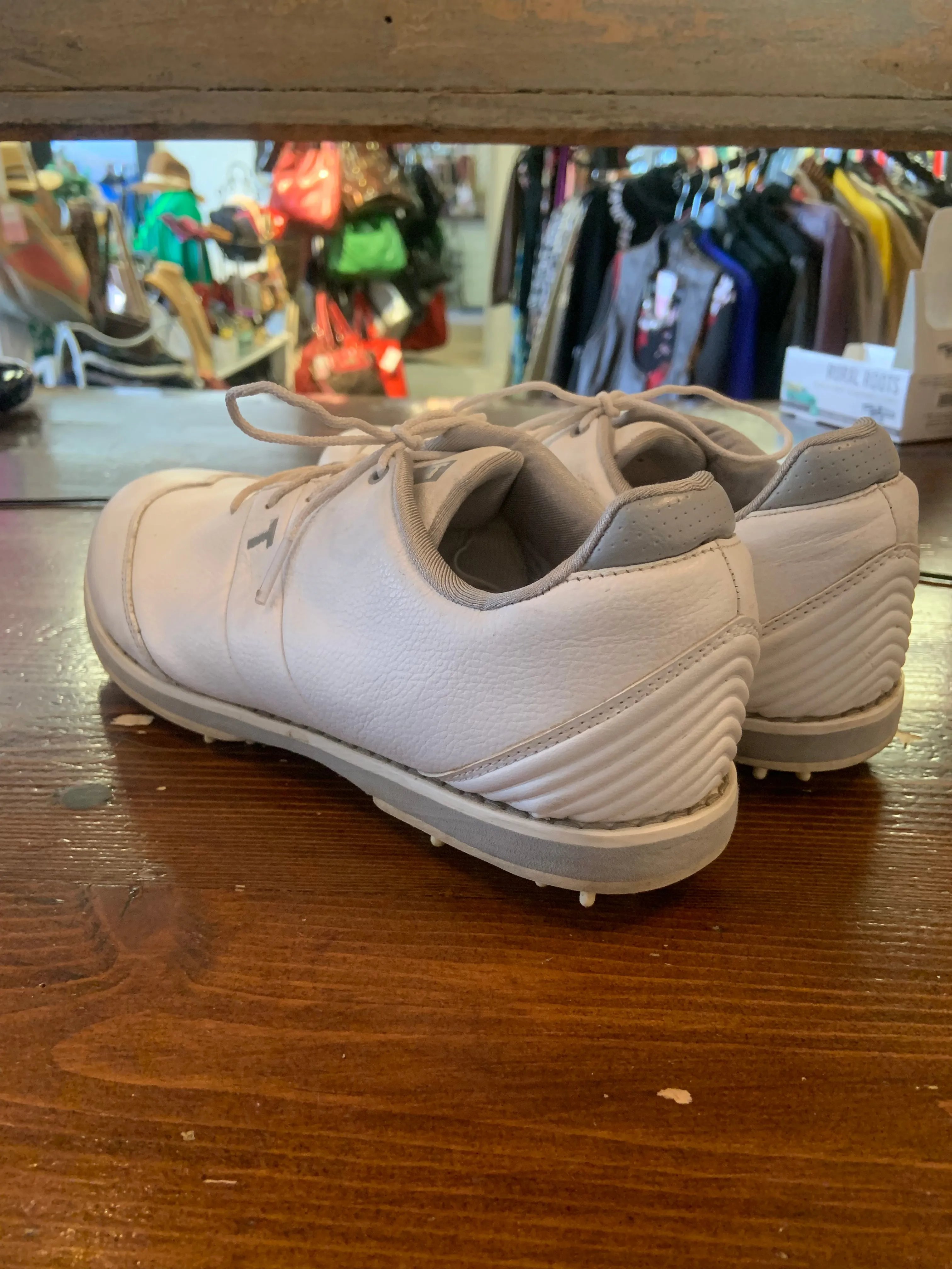 White Oxford Golf Shoes (Size 9.5)